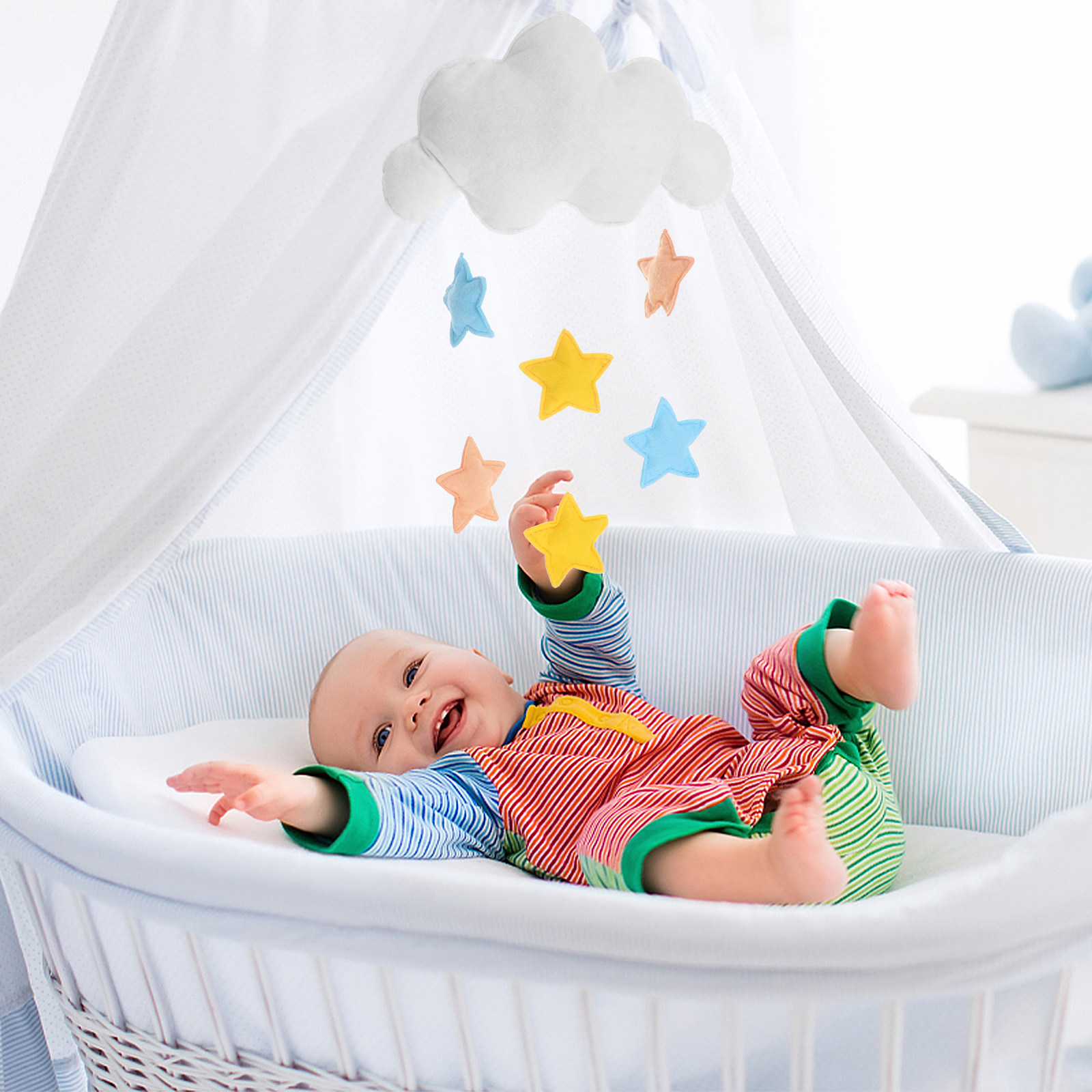 Baby Nursery Colors - 사랑스러운 파스텔 색상의 구름 모양 장식품,